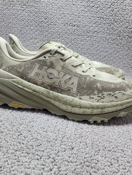 Hoka One One Speedgoat 6 Men\'s Size 11.5D Oyster Mushroom/Wild Mushroom 1147791